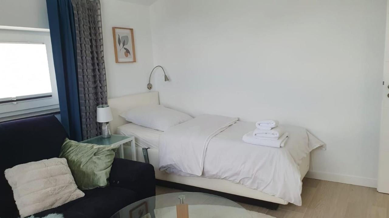 Komfortzone - Stilvolle Gaestewohnung In Apartment *